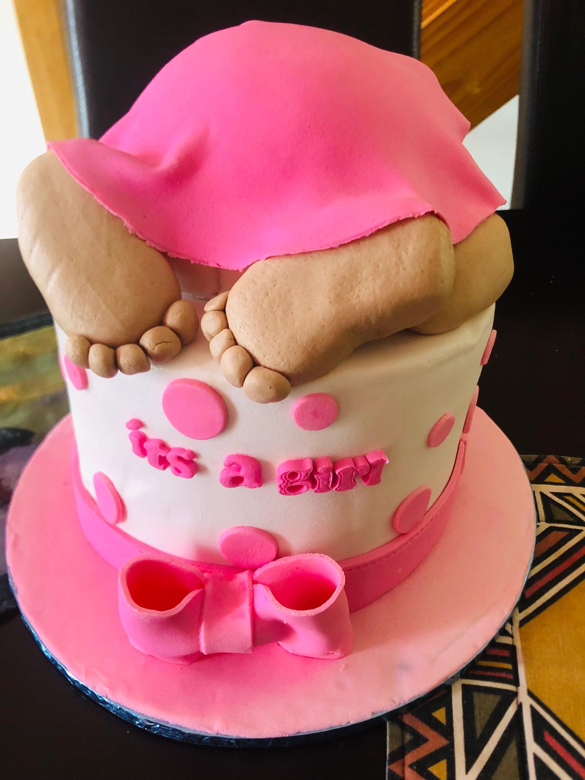 Gâteau rose de baby shower